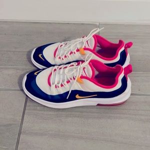 Women Nike Sneakers